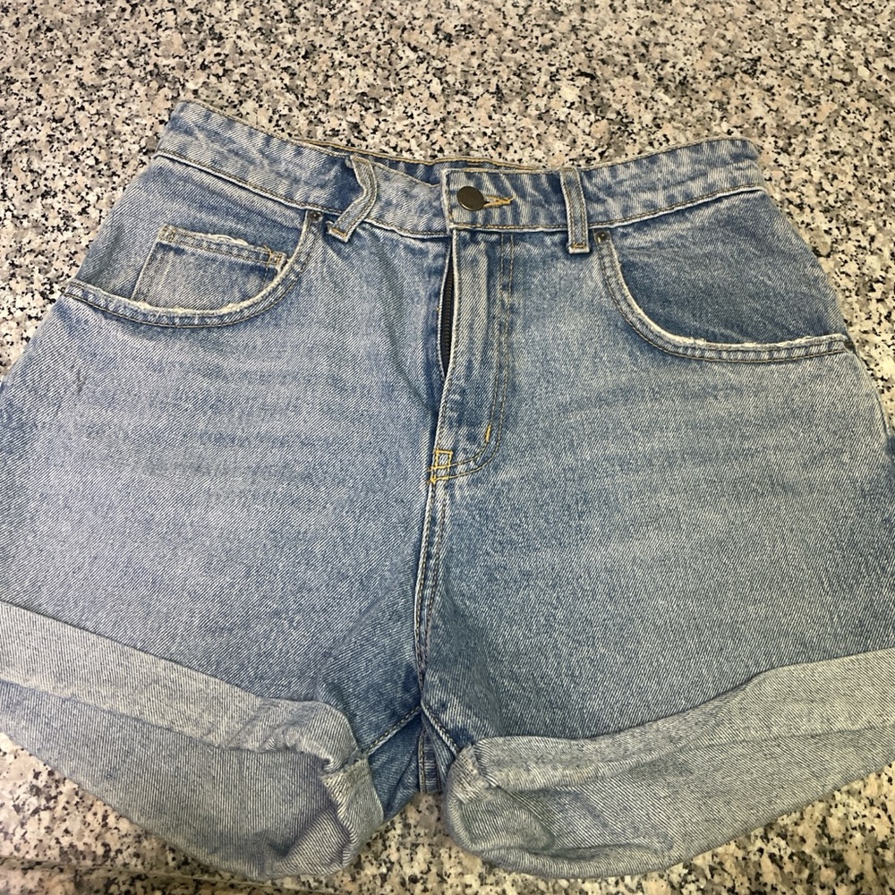 Oversized Carmar Light Blue Jean Shorts